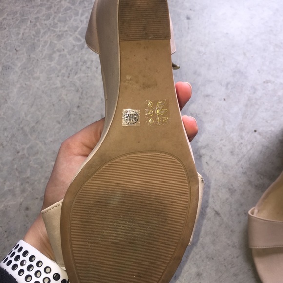 Forever 21 wedged heels - Picture 3 of 3